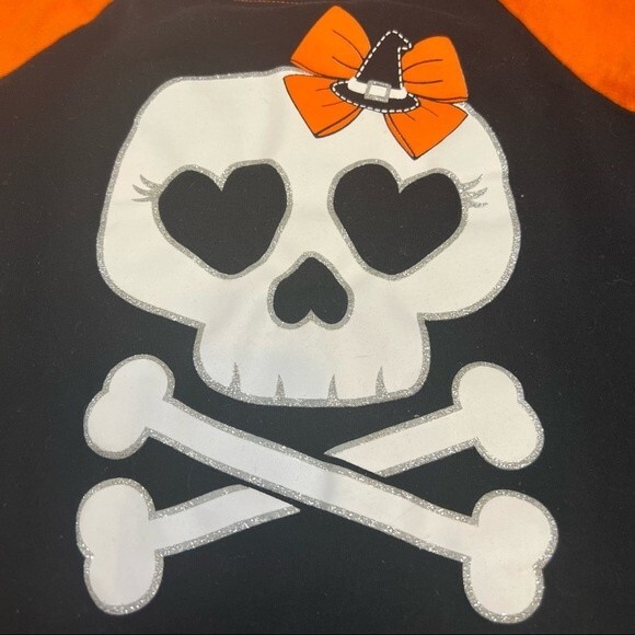 Halloween skeleton witch shirt size extra small - Picture 2 of 4